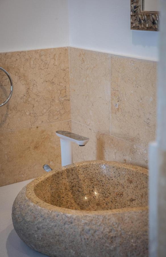 Adamos Hotel Apartments Τόχνη Εξωτερικό φωτογραφία