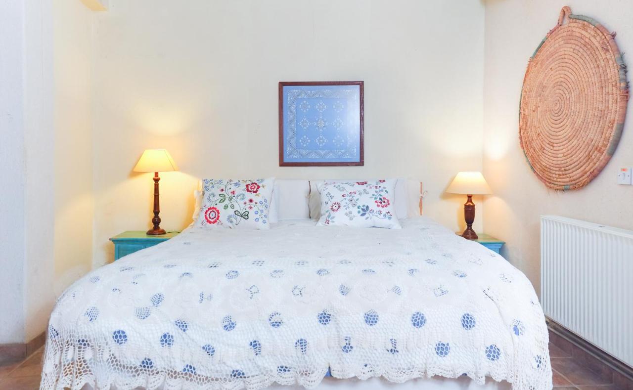 Adamos Hotel Apartments Τόχνη Εξωτερικό φωτογραφία